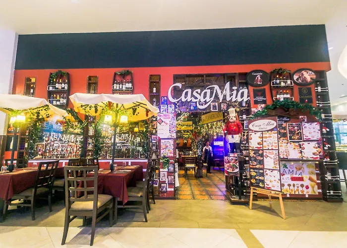 Cozy Peacock Hideaway Stylish Makati 300 Mbps Gym Swim Park Апартаменты Манила