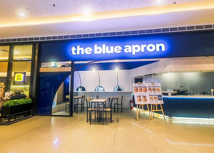 Апартаменты Cozy Peacock Hideaway Stylish Makati 300 Mbps Gym Swim Park *