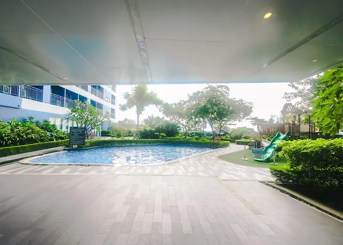 Cozy Peacock Hideaway Stylish Makati 300 Mbps Gym Swim Park Апартаменты Манила