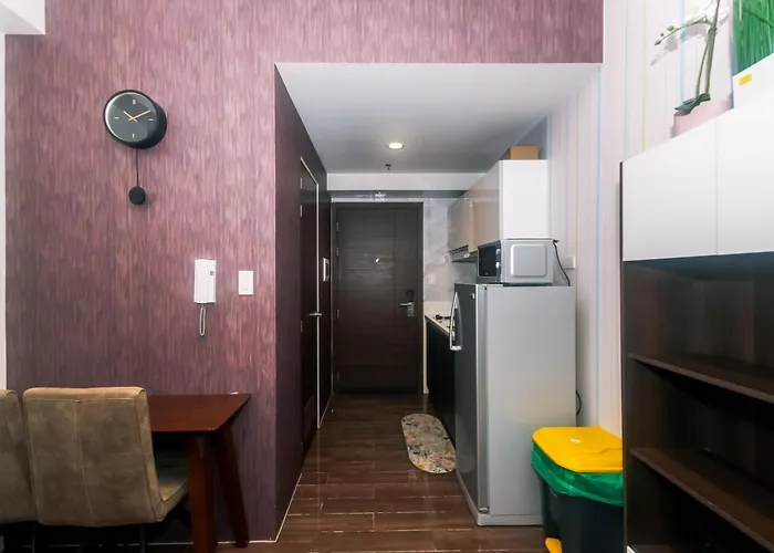 Cozy Peacock Hideaway Stylish Makati 300 Mbps Gym Swim Park Апартаменты *